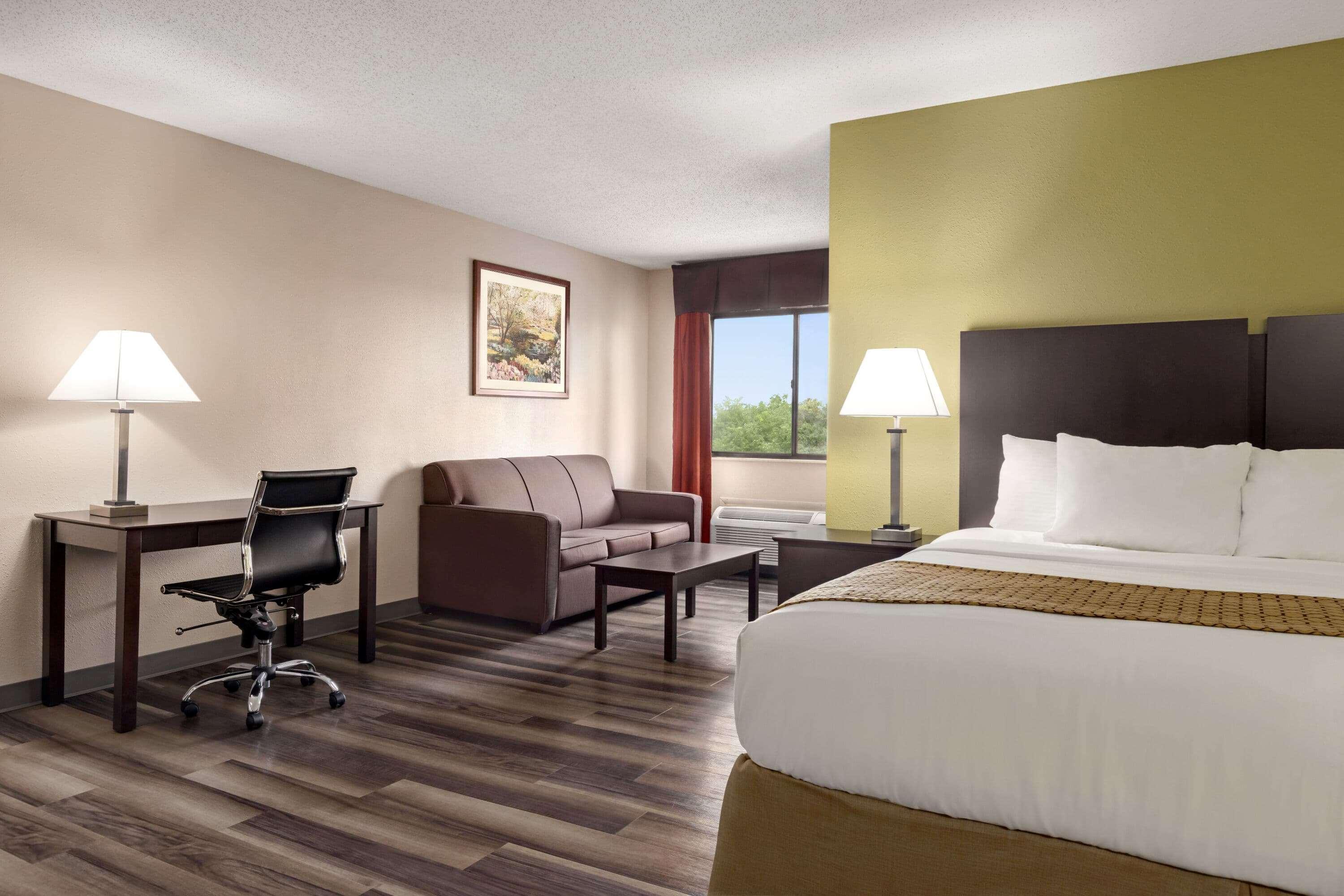 Baymont By Wyndham Monroe Hotell Eksteriør bilde