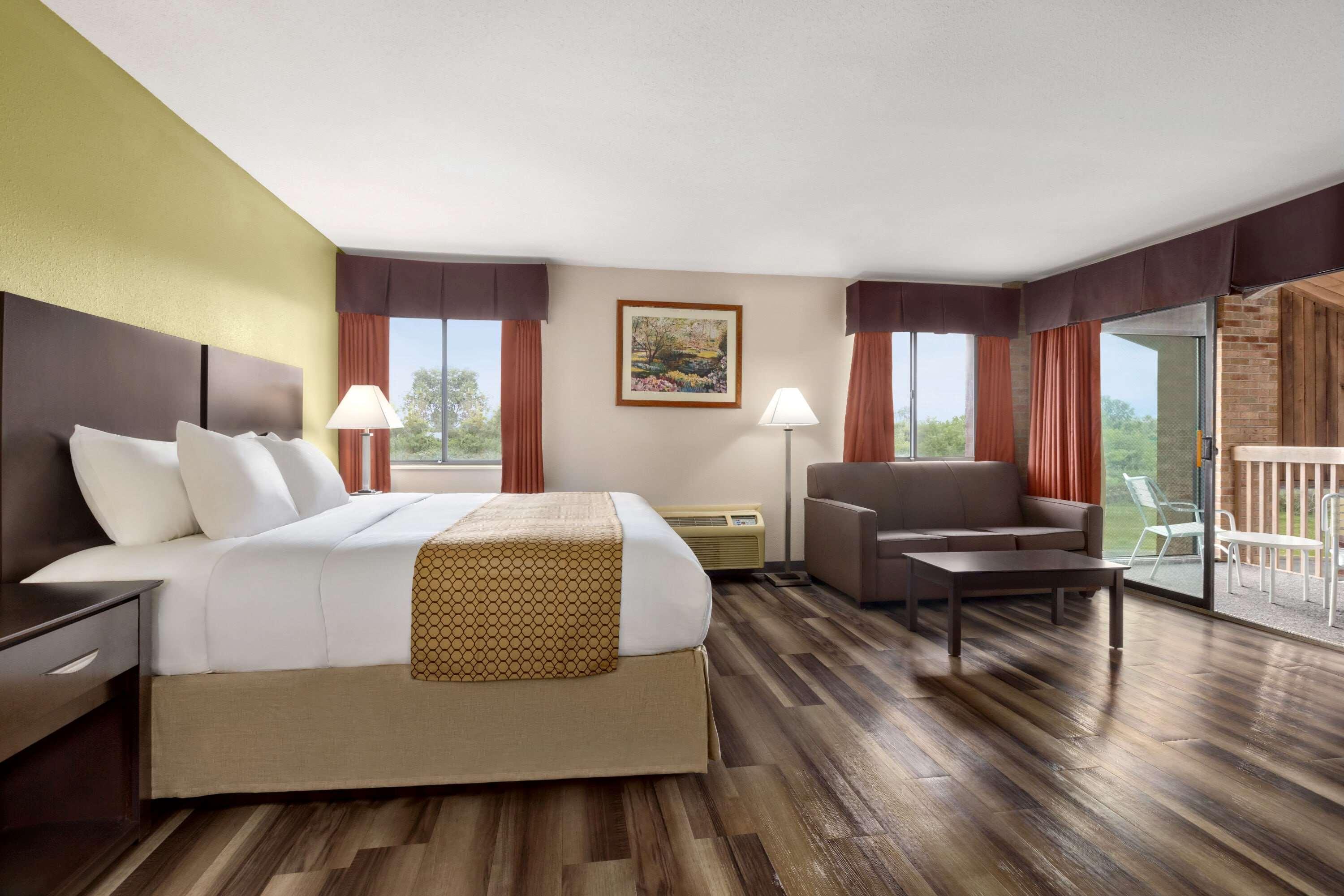 Baymont By Wyndham Monroe Hotell Eksteriør bilde